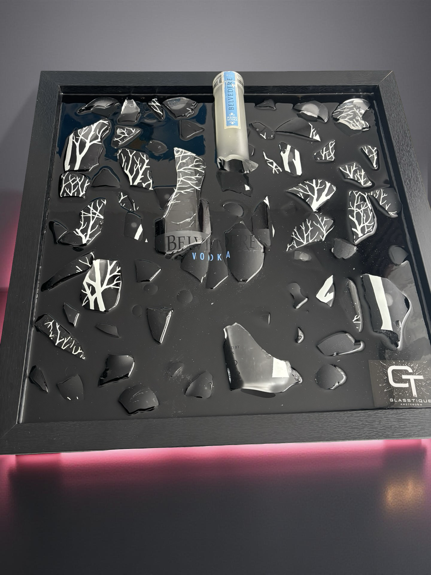 Silent motion - Glasstique